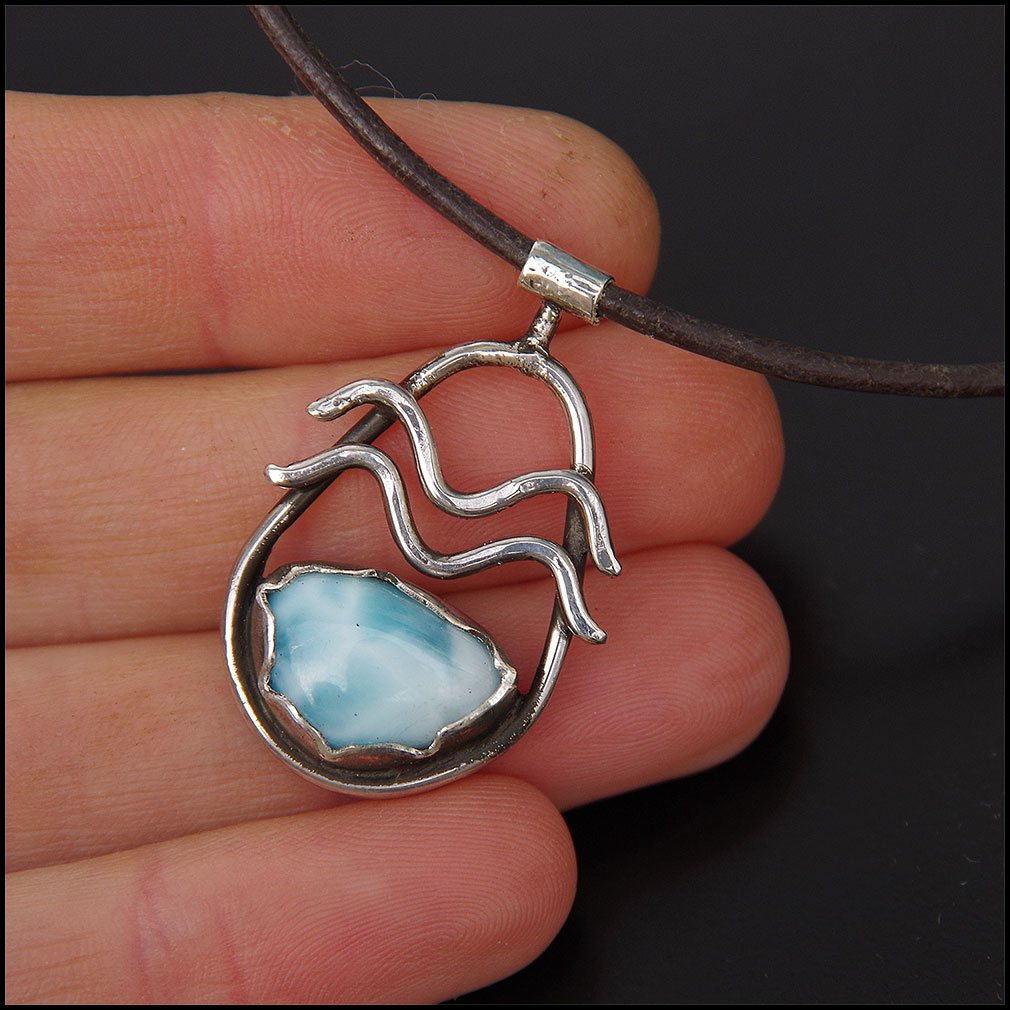 Aquarius - larimar